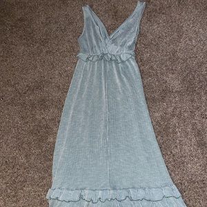 Size small blue and white striped dress. Never worn. Perfect condition.